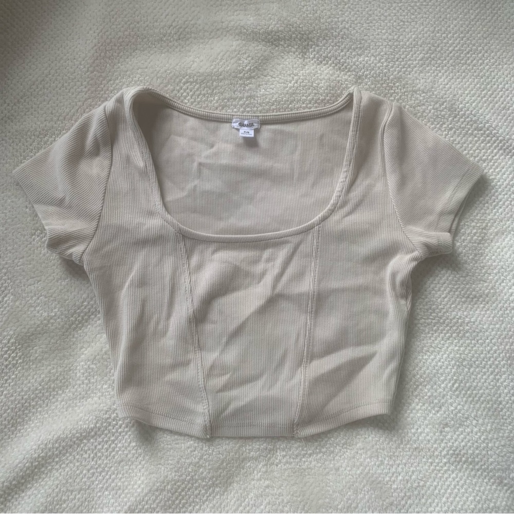 GARAGE CROPPED TEE